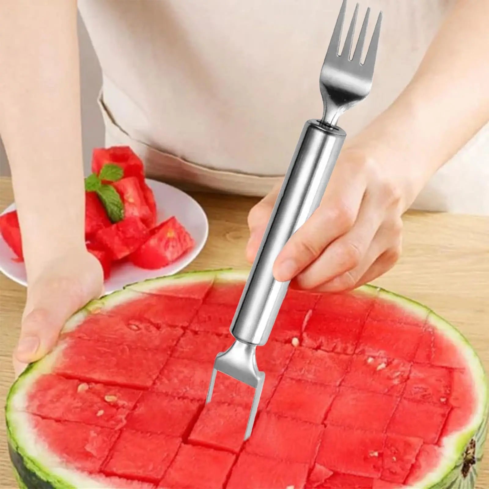 2-in-1 Stainless Steel Fruit Cutter™